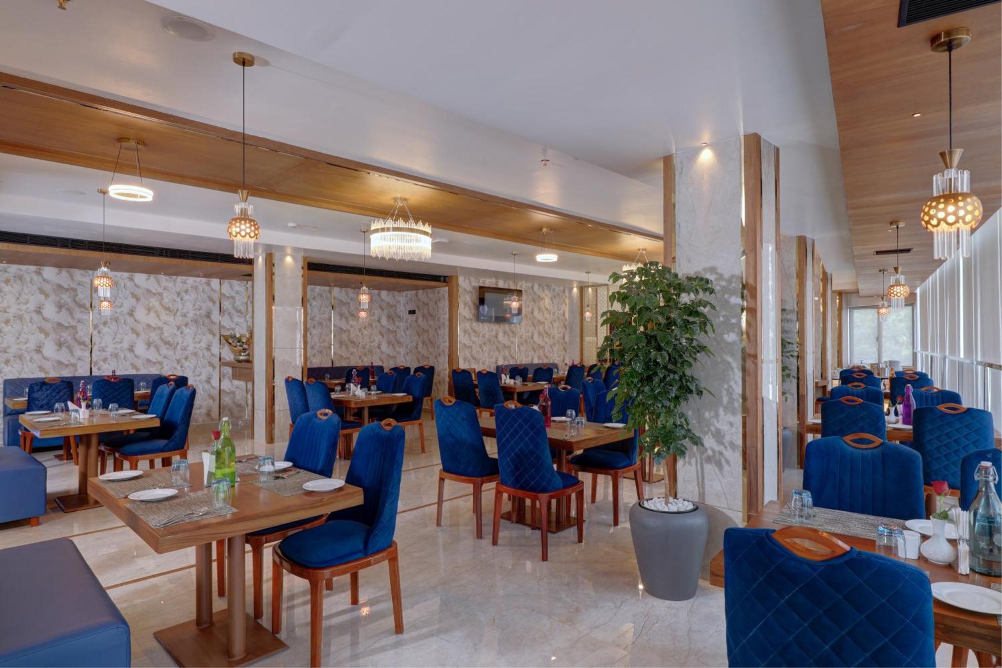 Hotel Cordial Sopanam Thiruvananthapuram ภายนอก รูปภาพ