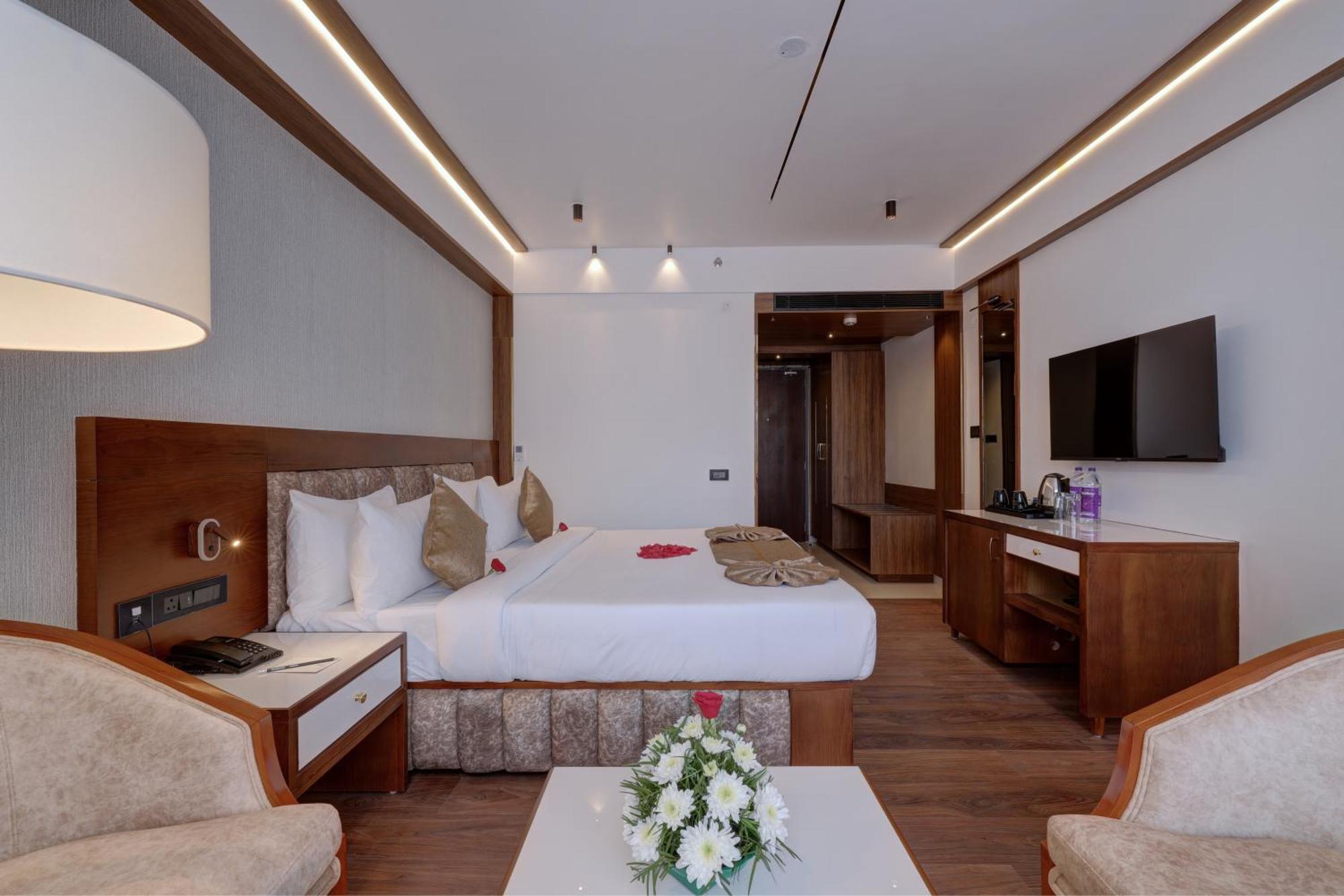 Hotel Cordial Sopanam Thiruvananthapuram ภายนอก รูปภาพ
